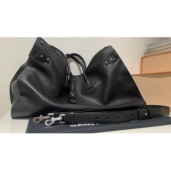 SAINT LAURENT
Sac de Jour Duffle 48h leather travel - Picture 13 of 15